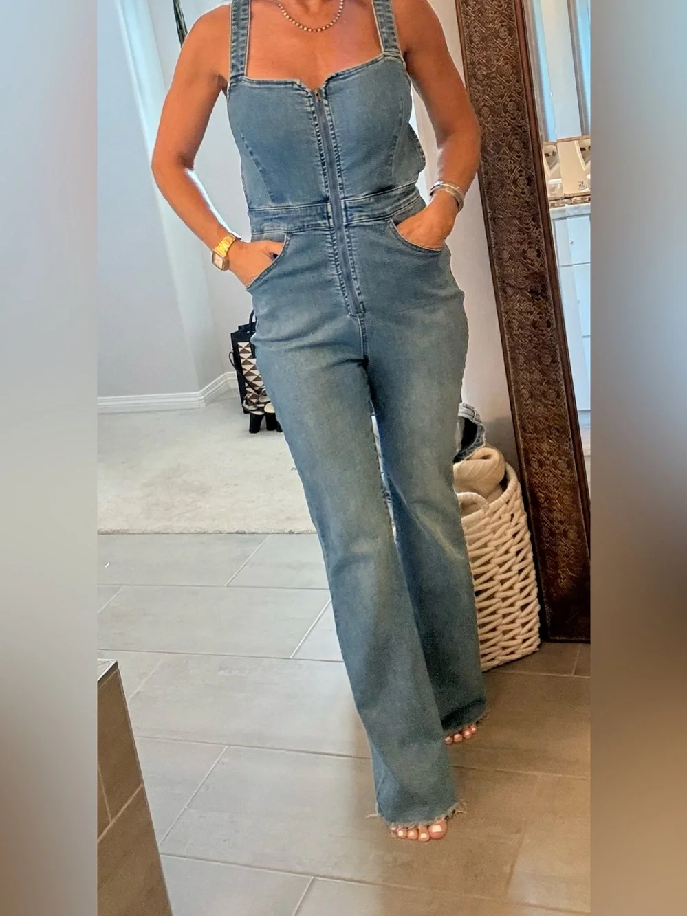 Free People Women’s Light Blue Denim Zip-Front Jeans